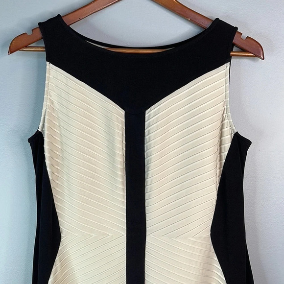 SANDRA DARREN Knee Length Midi Dress Black Nude Textured Sleeveless Cocktail 8 - Picture 3 of 10